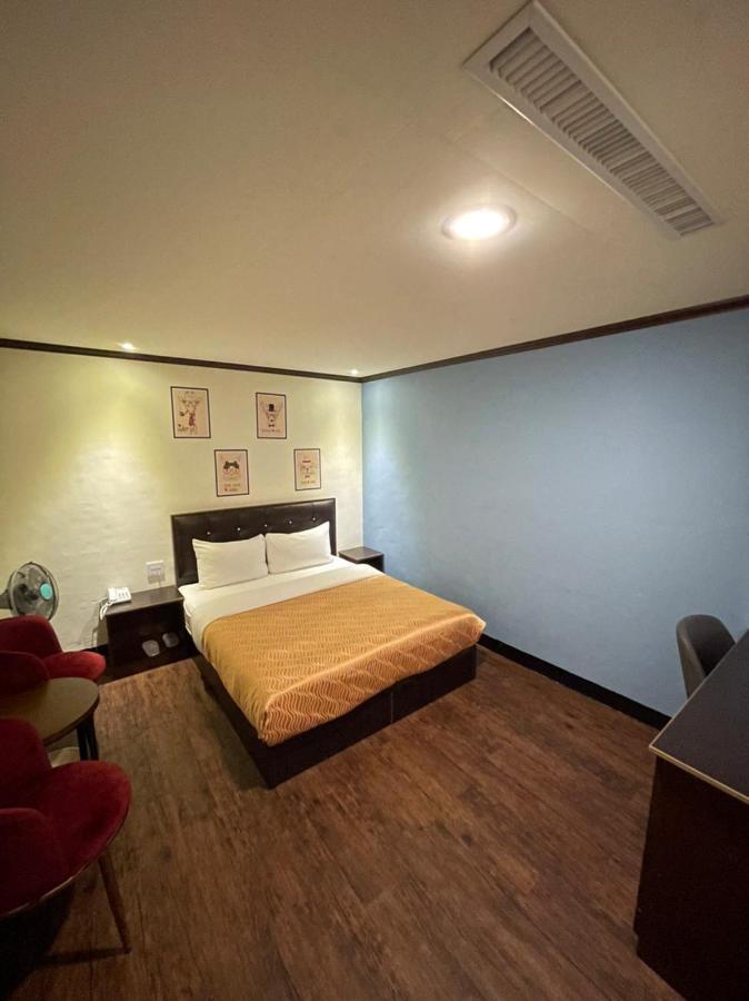 Holiday Business Hotel T'ai-tung Exterior foto
