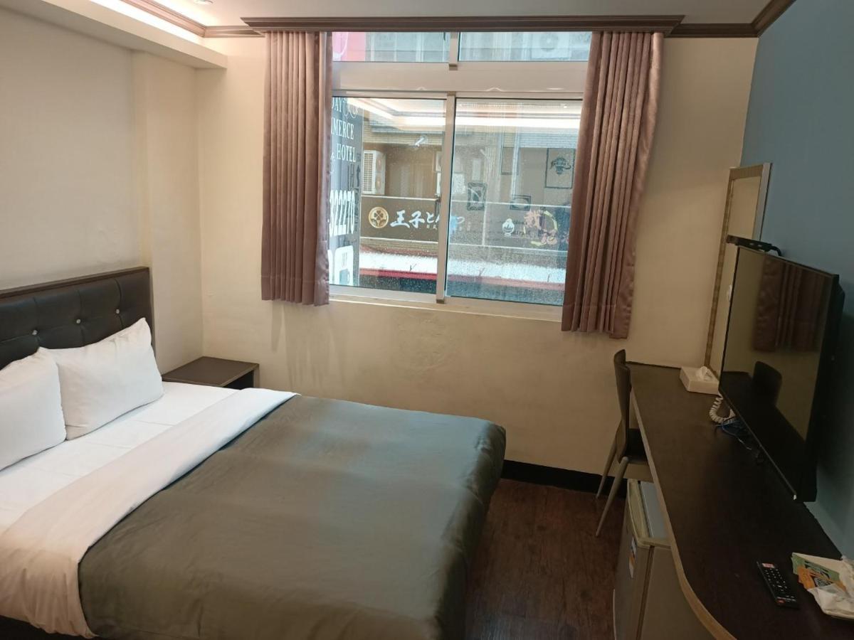 Holiday Business Hotel T'ai-tung Exterior foto
